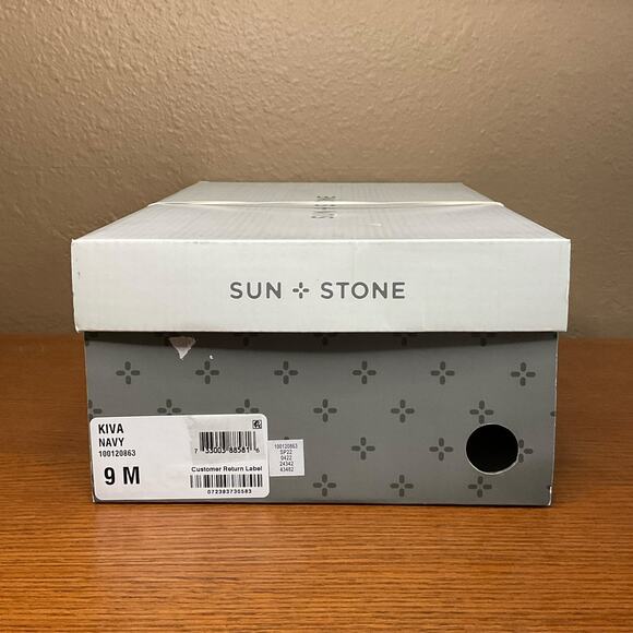 Navy Blue Canvas Men's Shoes by G.H. Bass & Co. - Picture 3 of 3